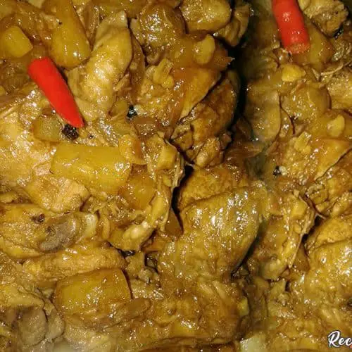 Адобо с курицей в ананасе