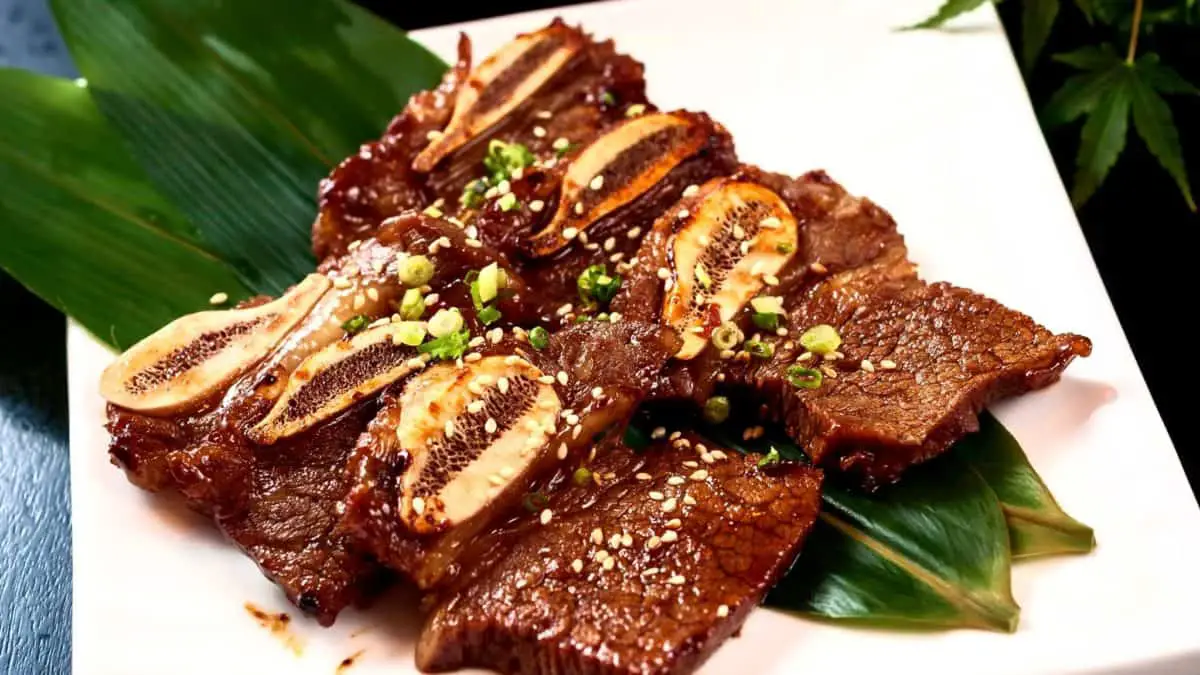 Teppanyaki-Steak mit Sake-Sojasauce